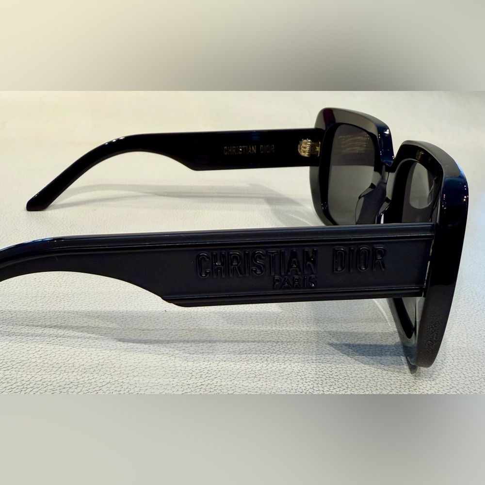 New Women’s CHRISTIAN DIOR Sunglasses - Picture 11 of 13